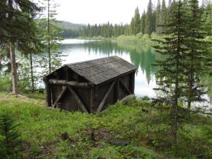Lower_Logging_Lake_Boathouse - outdoor living style inspiration.jpg